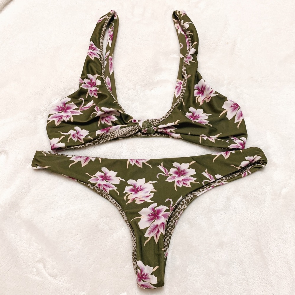 Acacia Capsule Aloha